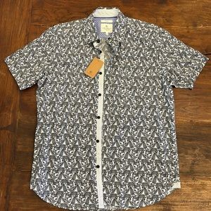 Mens Short Sleeve Button Down Dress Shirt, Size Medium